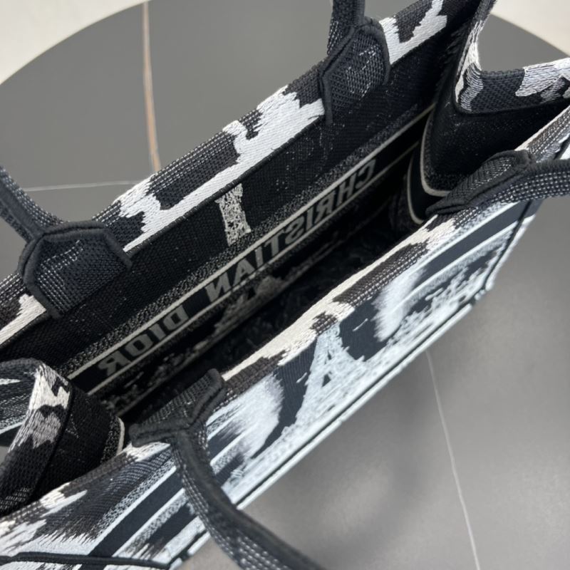 chr1st1an D10r shopping bags